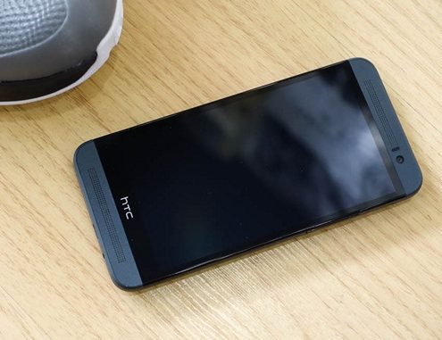 Thay mặt kính cảm ứng HTC One E8 Dual ở Caremobile 
