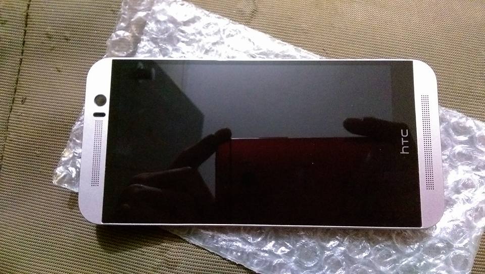 Trường hợp HTC One M7 chết đen màn hình 