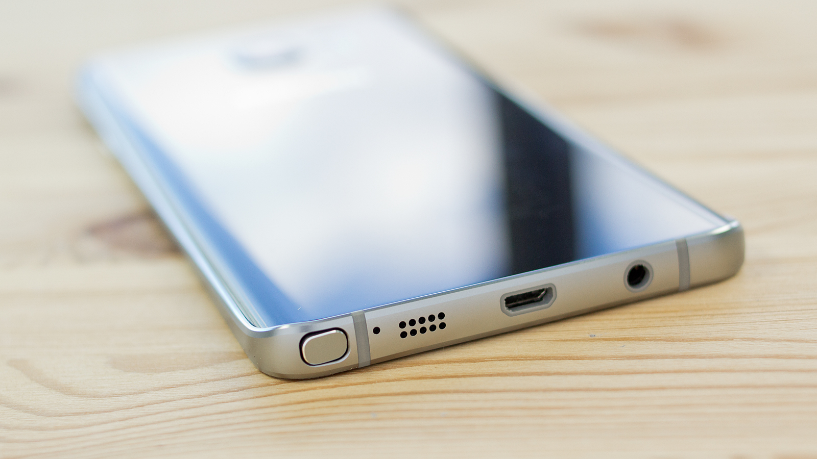 Có phải bạn đang gặp vấn đề cần thay loa Samsung Note 5?