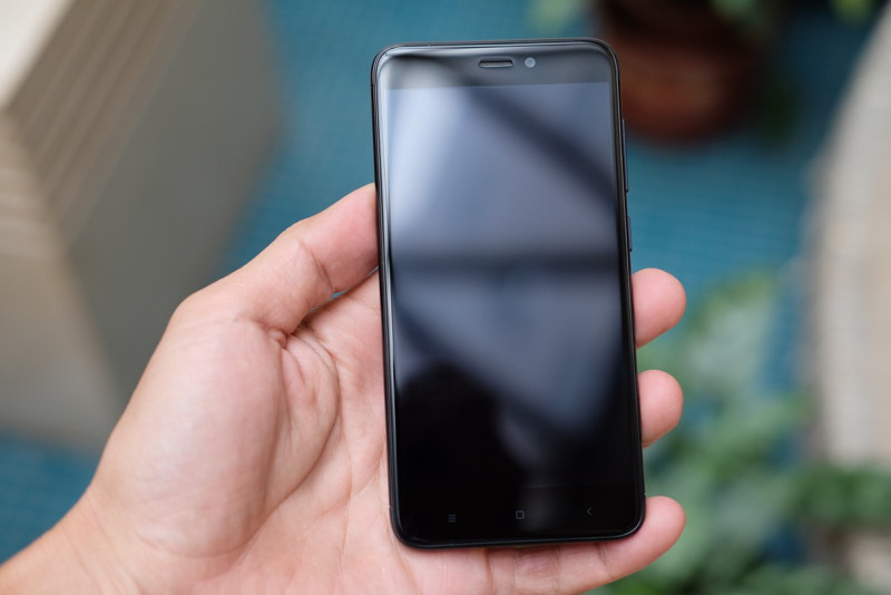 Màn hình chết đen và hoàn toàn không hề sử dụng được  máy : Thay màn hình Xiaomi Redmi Note 4x
